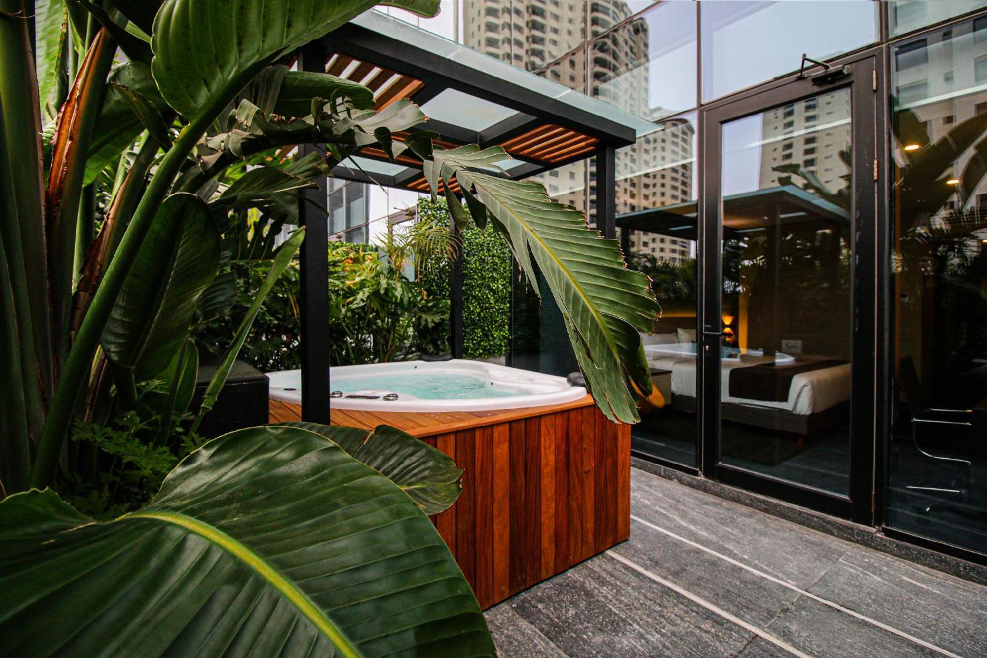 Quartz Hotel & Spa Тихуана Экстерьер фото